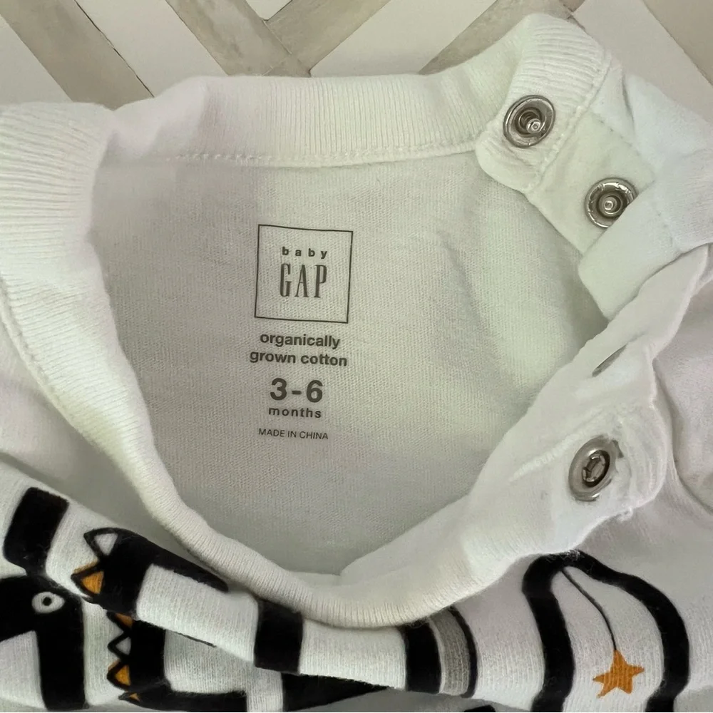 GAP Baby Hello World Onesie with Gingham Shorts, 3-6mo
